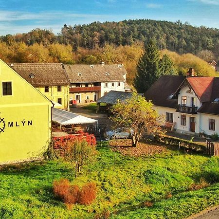 Pivovar Mlyn Штети Экстерьер фото